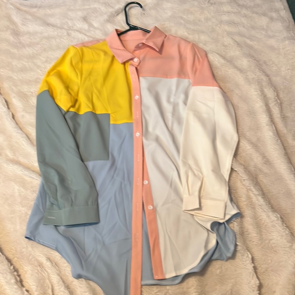 NWOT Spring Colored Top